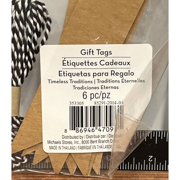 Happy Holidays Brown Kraft Paper Gift Tags With silver Glitter & String 6 pack - Picture 2 of 3